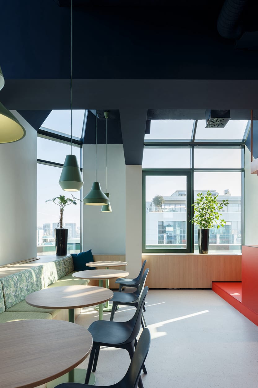canteen seating area along the facade Generali office workspace interior